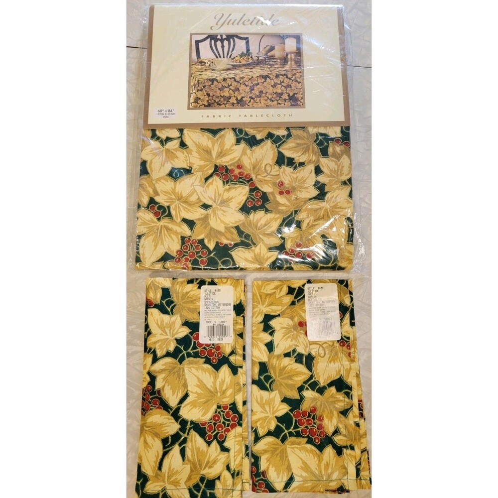 Avon Home Fashion Yuletide Oval Tablecloth w/ Napkins 60 x 84" Christmas Cotton